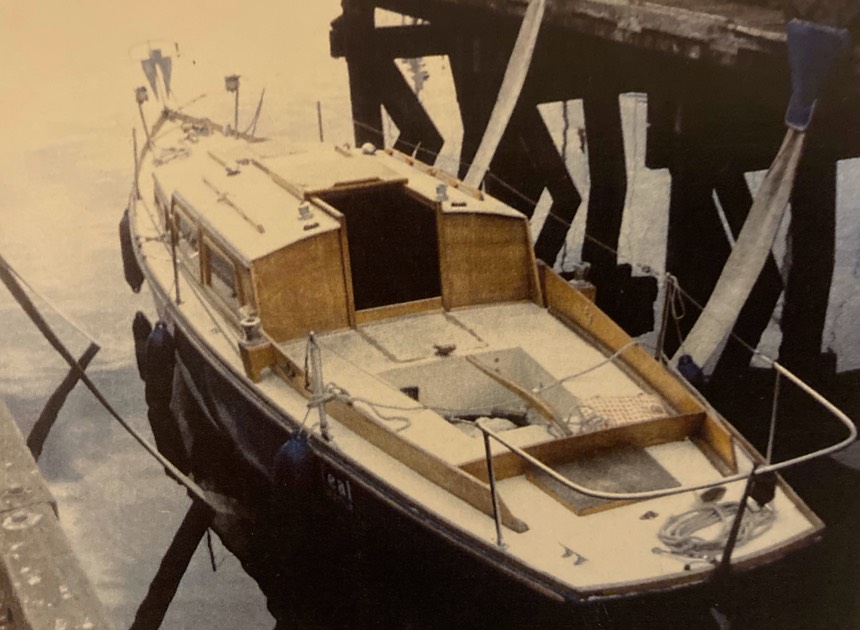 28 Detailed Half Hull Model - Spencer 54 ft Sport Fishing Boat